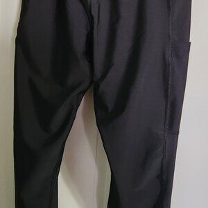 Leggings with contrast stitching